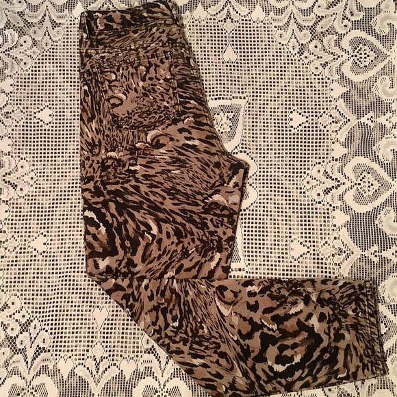 ASOS denim Ritson rigid mom jeans leopard print - Picture 2 of 5